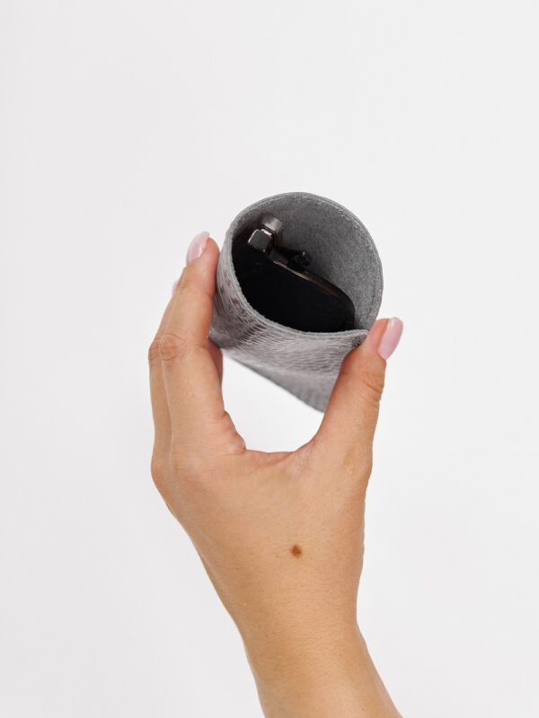 Футляр для очков серый