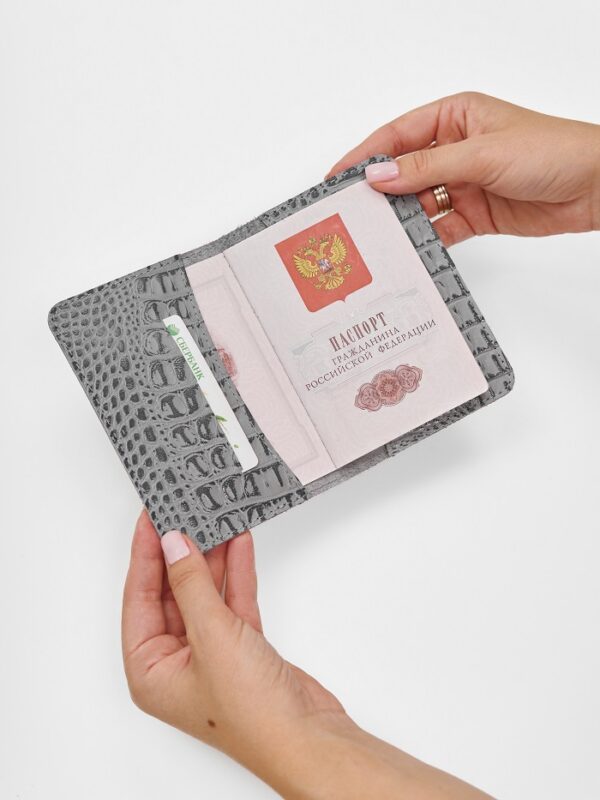 Обложка для паспорта серая