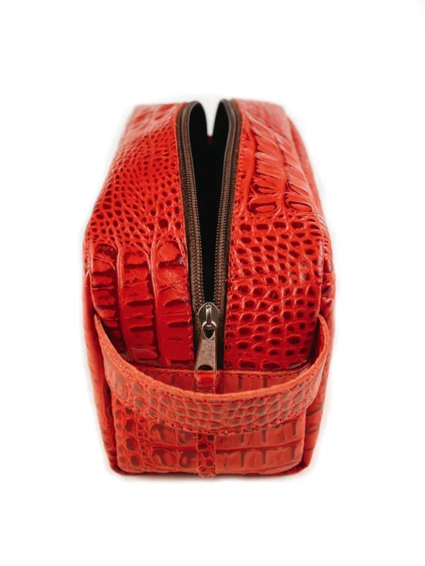 Косметичка красная