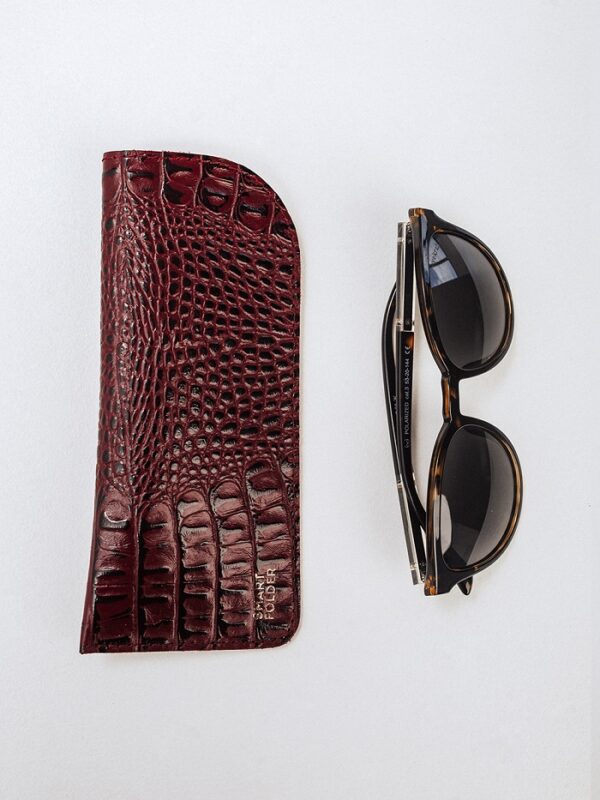 Футляр для очков бордовый