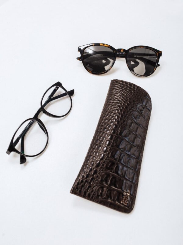 Футляр для очков коричневый