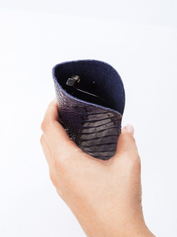 Футляр для очков сиреневый