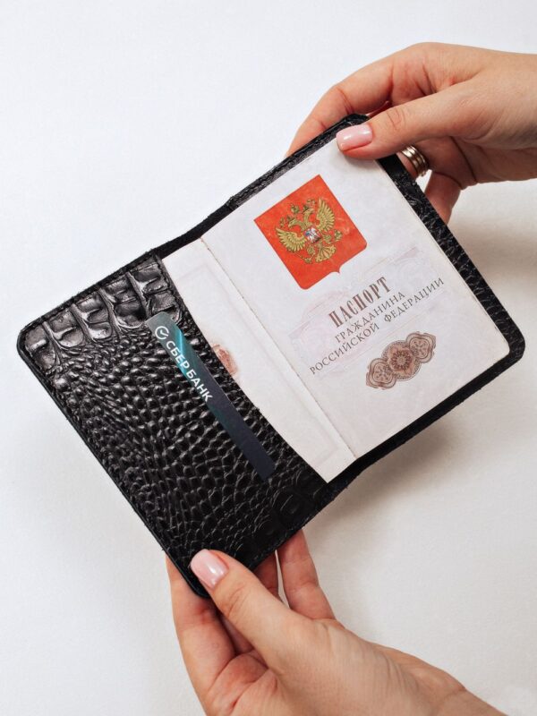 Обложка для паспорта чёрная