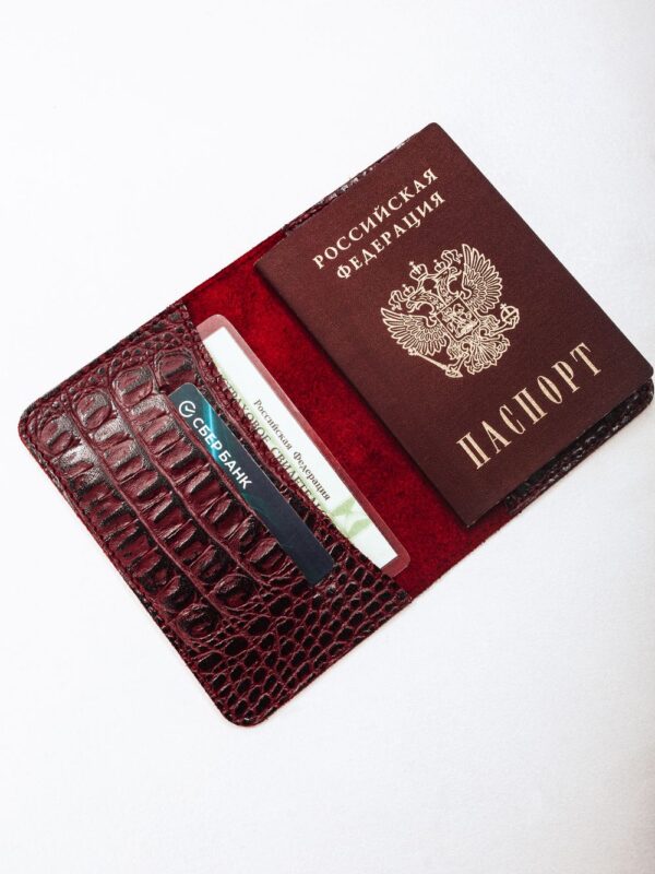 Обложка для паспорта бордовая