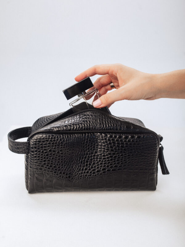 Косметичка чёрная