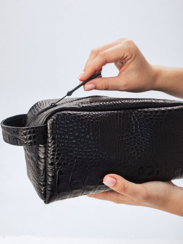 Косметичка чёрная