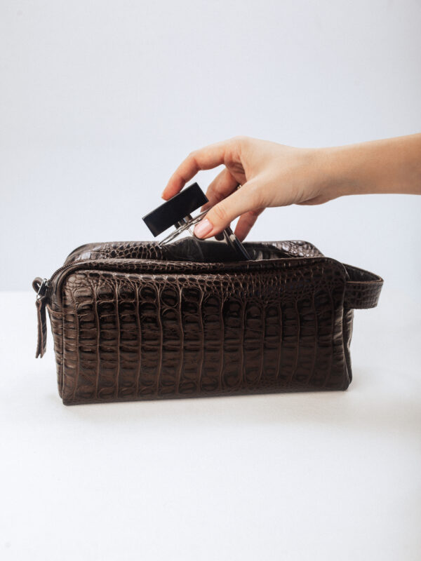 Косметичка коричневая