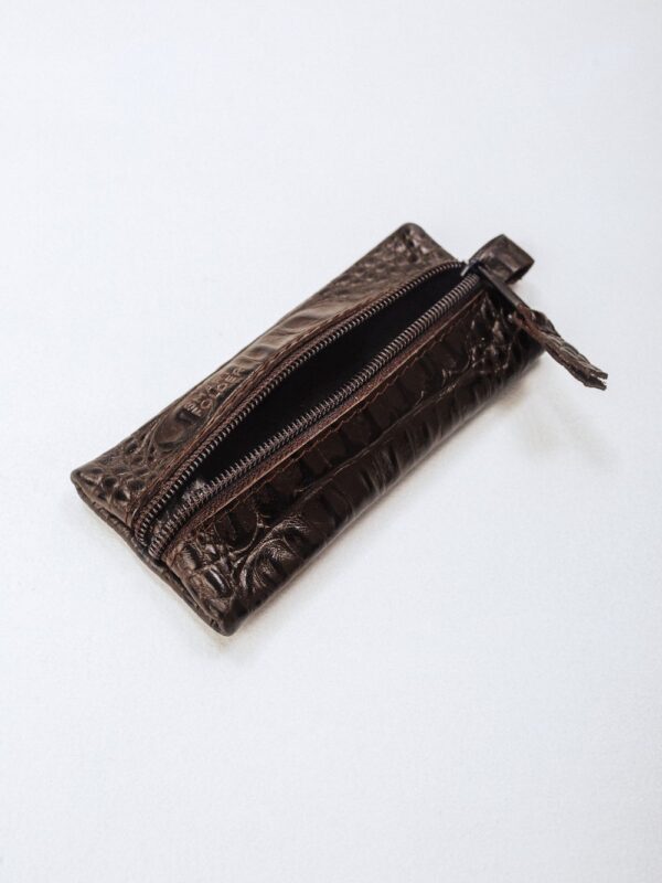 Ключница коричневая