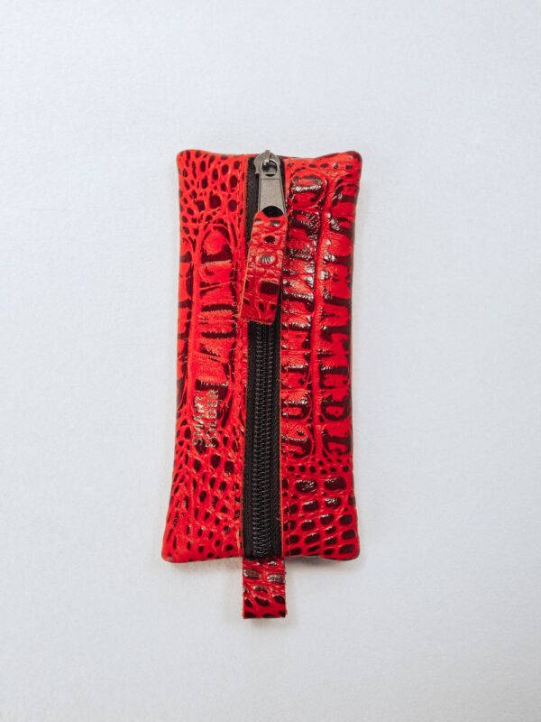 Ключница красная