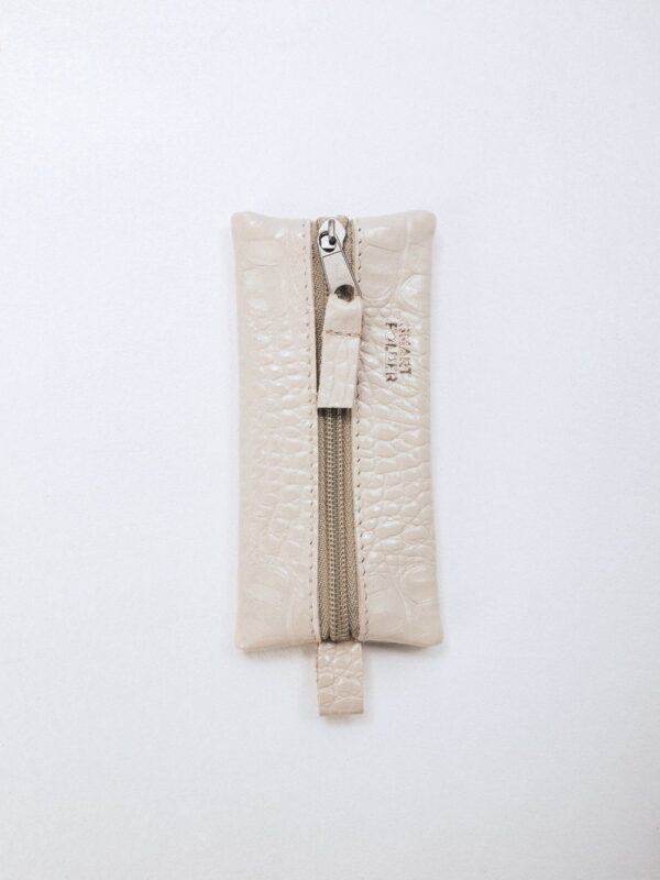 Ключница бежевая