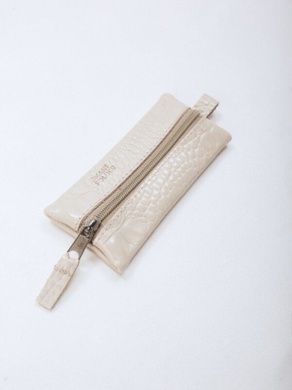 Ключница бежевая