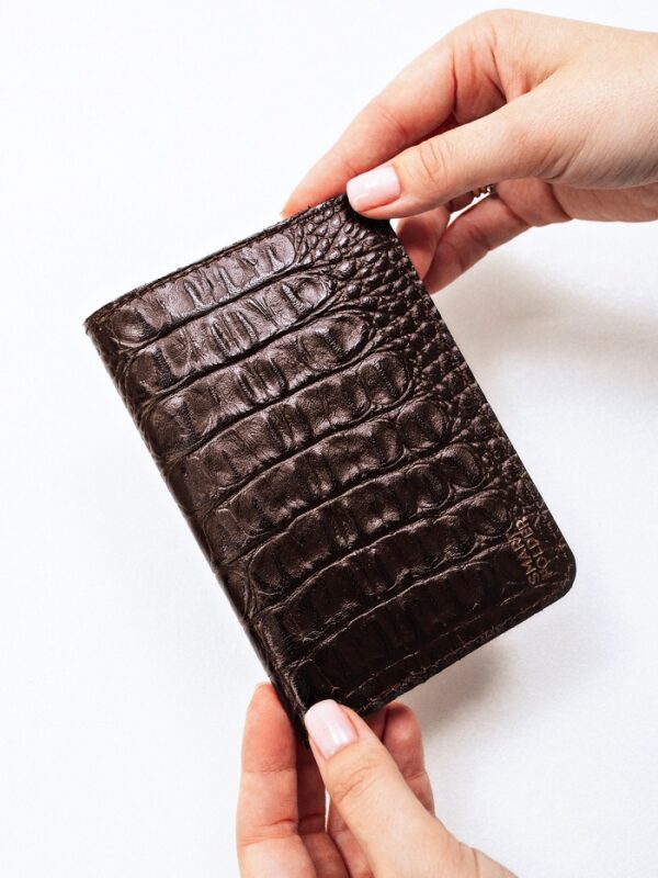 Обложка для паспорта коричневая