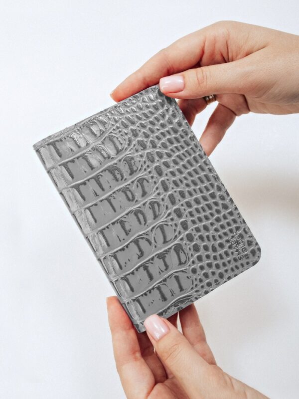 Обложка для паспорта серая