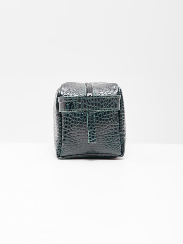 Косметичка зеленая