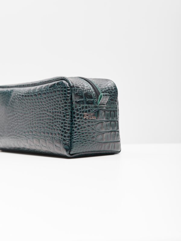 Косметичка зеленая