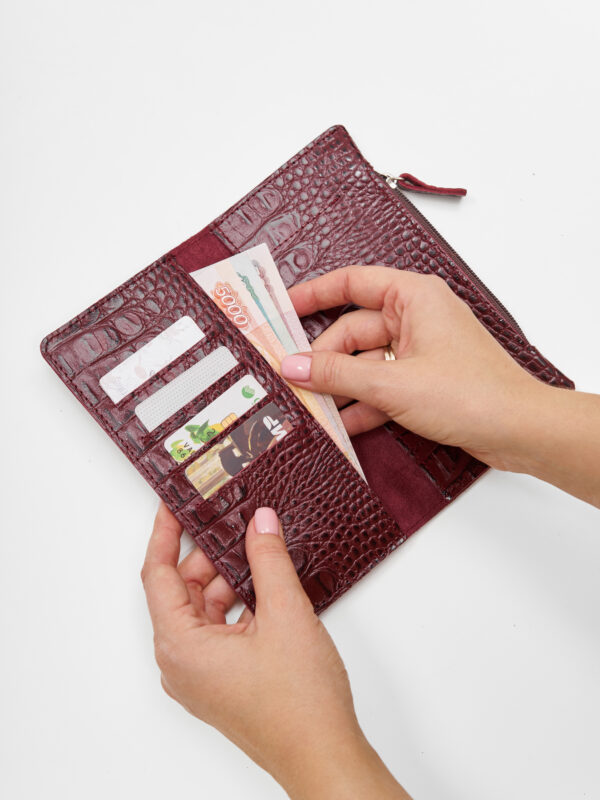 Кошелек бордовый